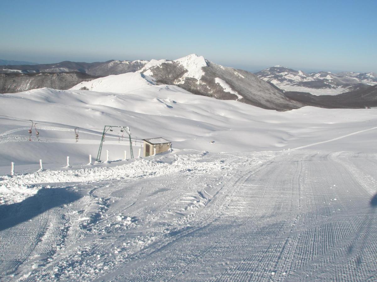 Esclusivo Chalet Immerso Nel Verde 菲莱蒂诺 外观 照片